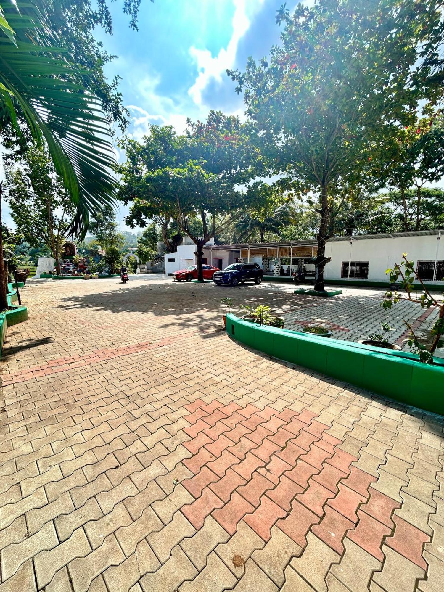 Am Resort Yelagiri Buitenkant foto